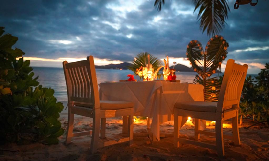 romantic-room-makeover-marriage-proposal-seychelles-summer-rain-tours