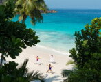 four-season-mahe-seychelles-summer-rain-tours