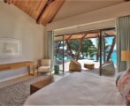 villa-deckenia-seychelles-summer-rain-tours